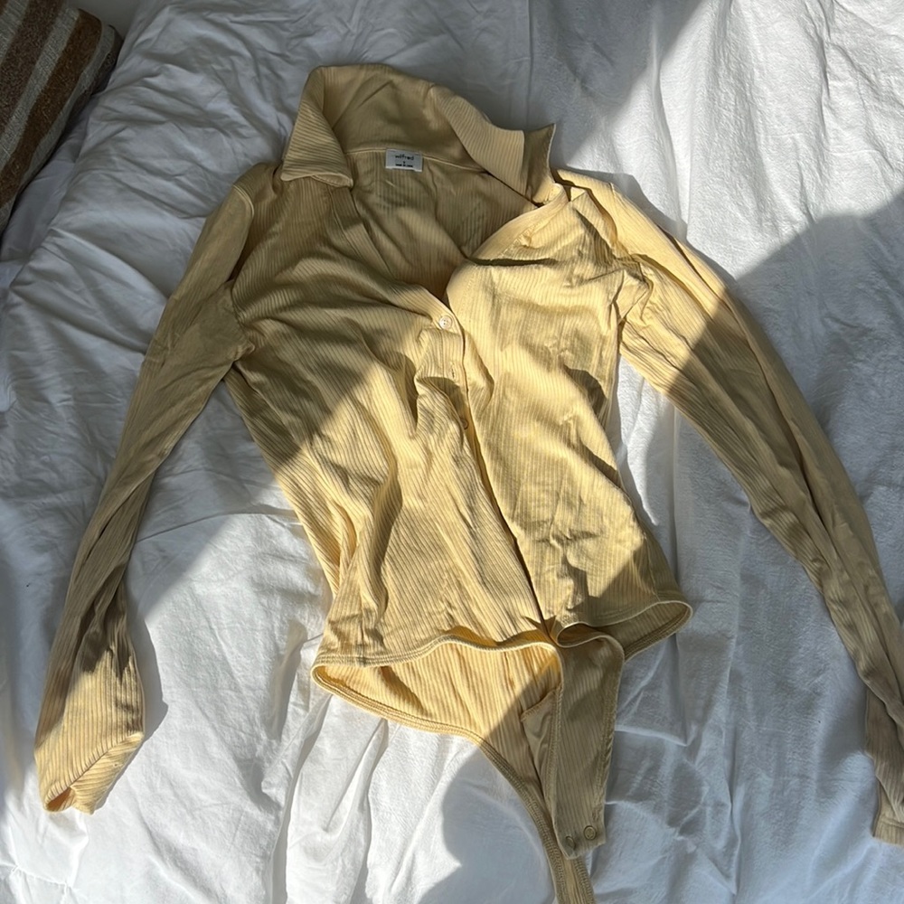 Aritzia bodysuit